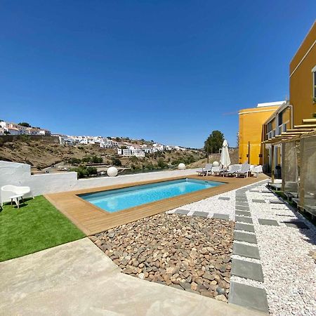 Casa Amarela Alojamento Local Мертола Екстер'єр фото