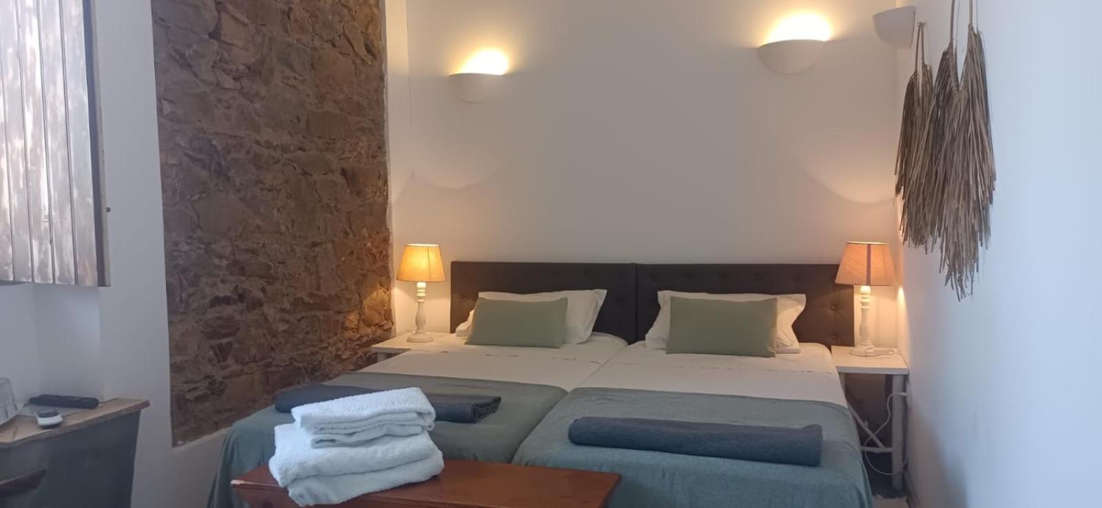Casa Amarela Alojamento Local Мертола Номер фото